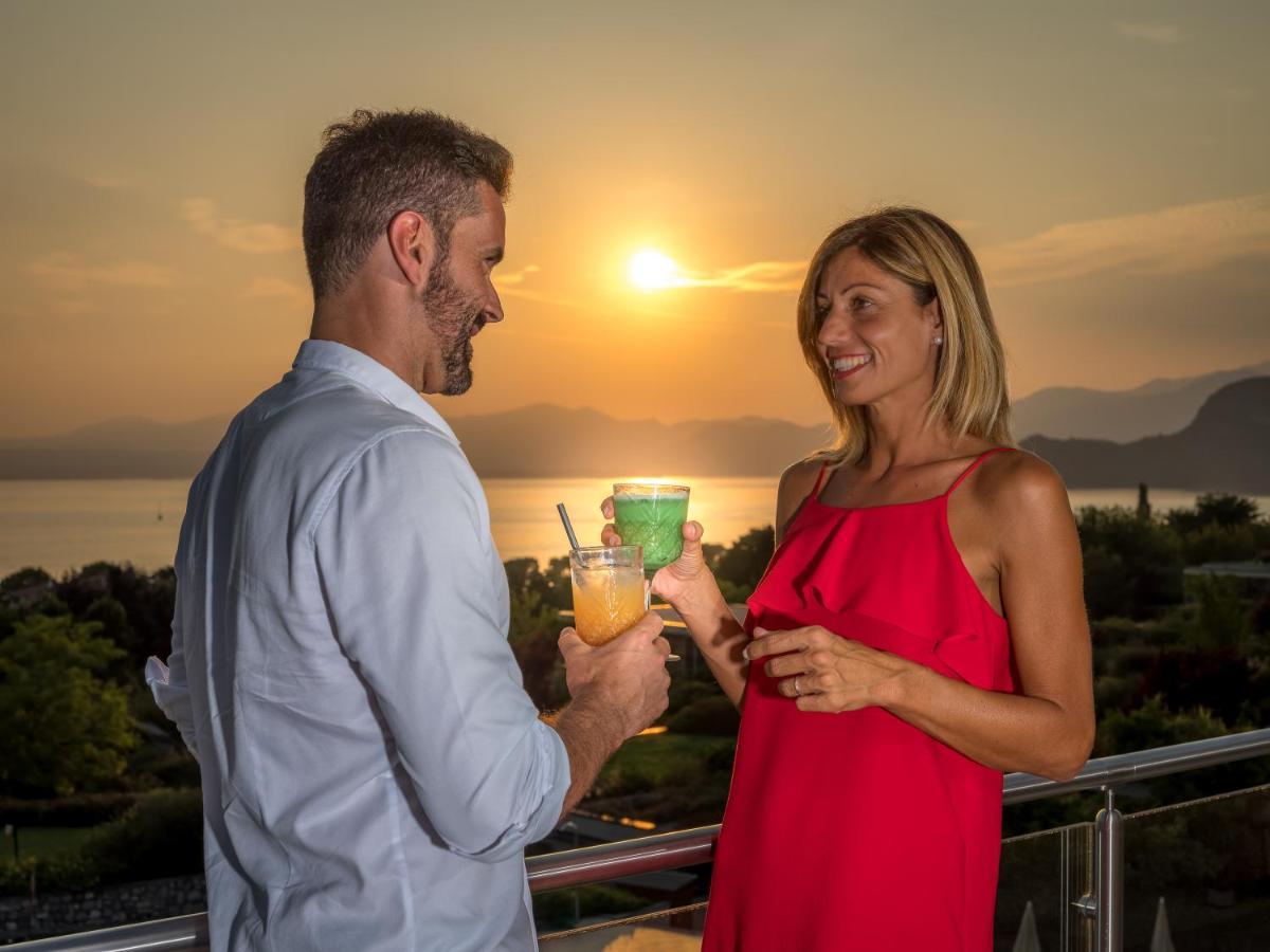 Parc Hotel Germano Suites & Apartments Бардолино Экстерьер фото