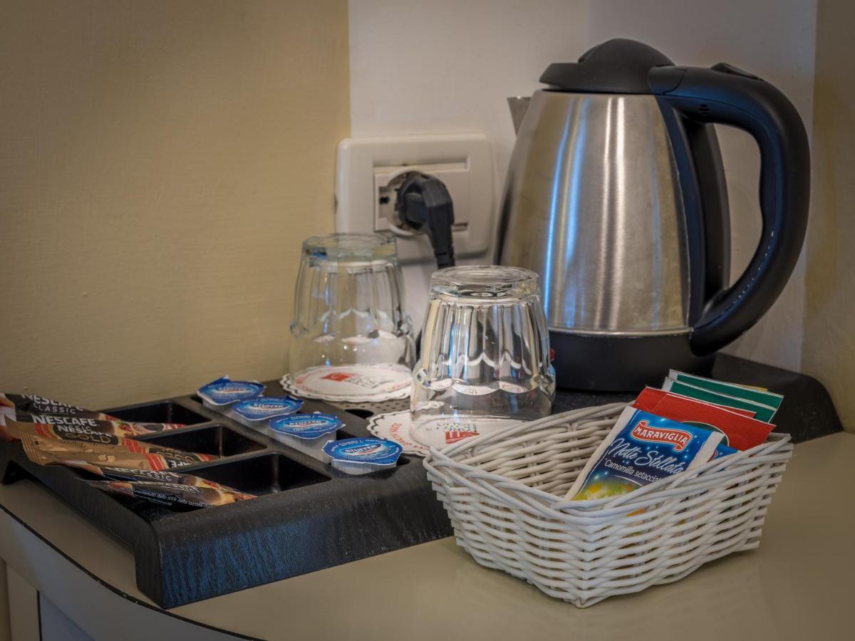 Parc Hotel Germano Suites & Apartments Бардолино Экстерьер фото